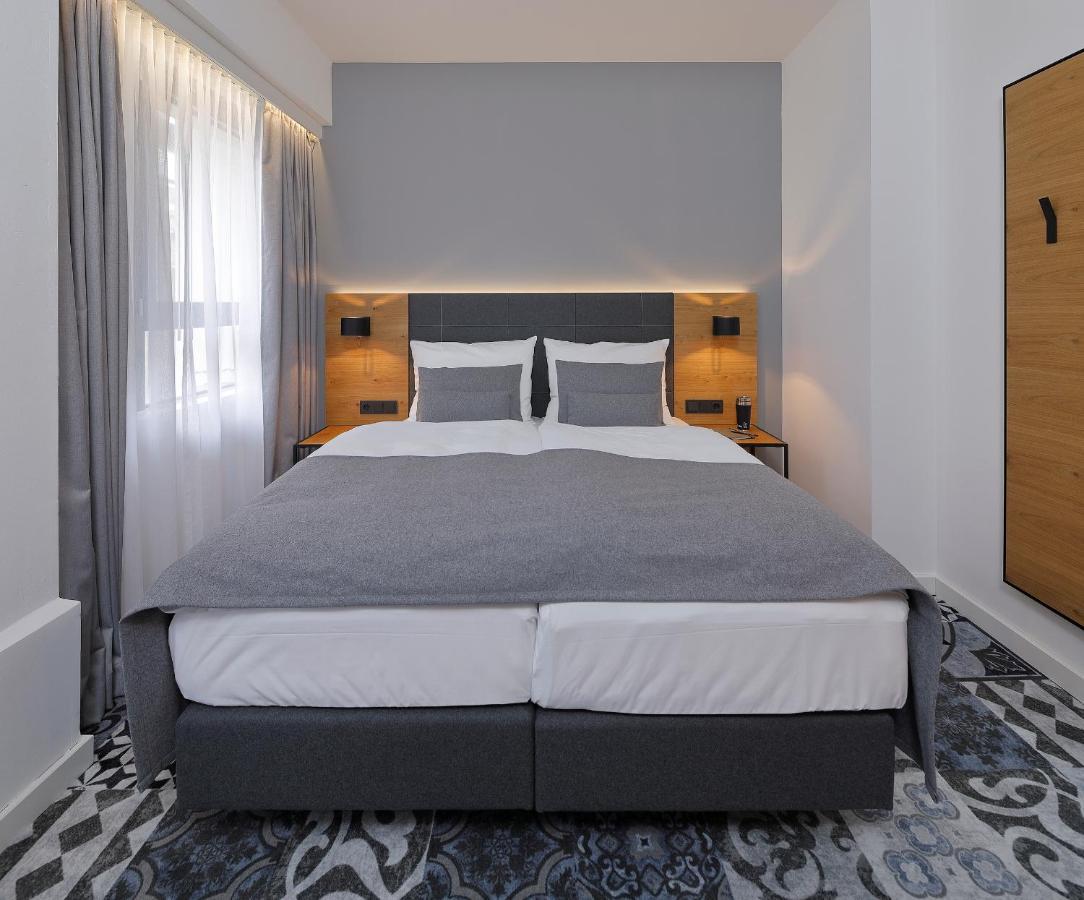 Coffee Fellows Hotel ترير المظهر الخارجي الصورة